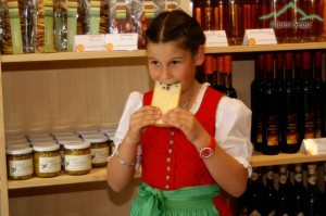 ARGE Heumilch Österreich 6 Alpenkäse schmeckt allen
