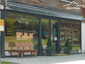 Berchtold Feinkost - Käseveredelung 15 Feinkostladen Riezlern