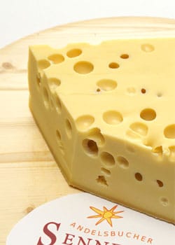 Heumilch Emmentaler Käse