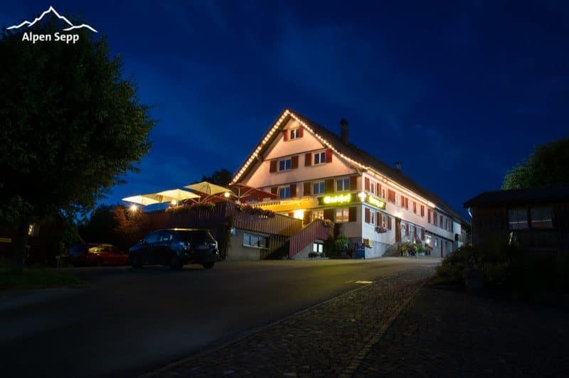 Gasthof Kreuz Bildstein Abendfoto